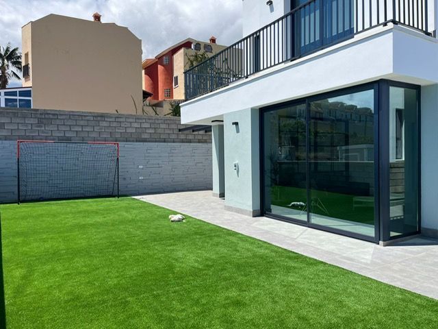 Terrace of House or chalet for sale in Los Realejos  with Air Conditioner, Private garden and Storage room