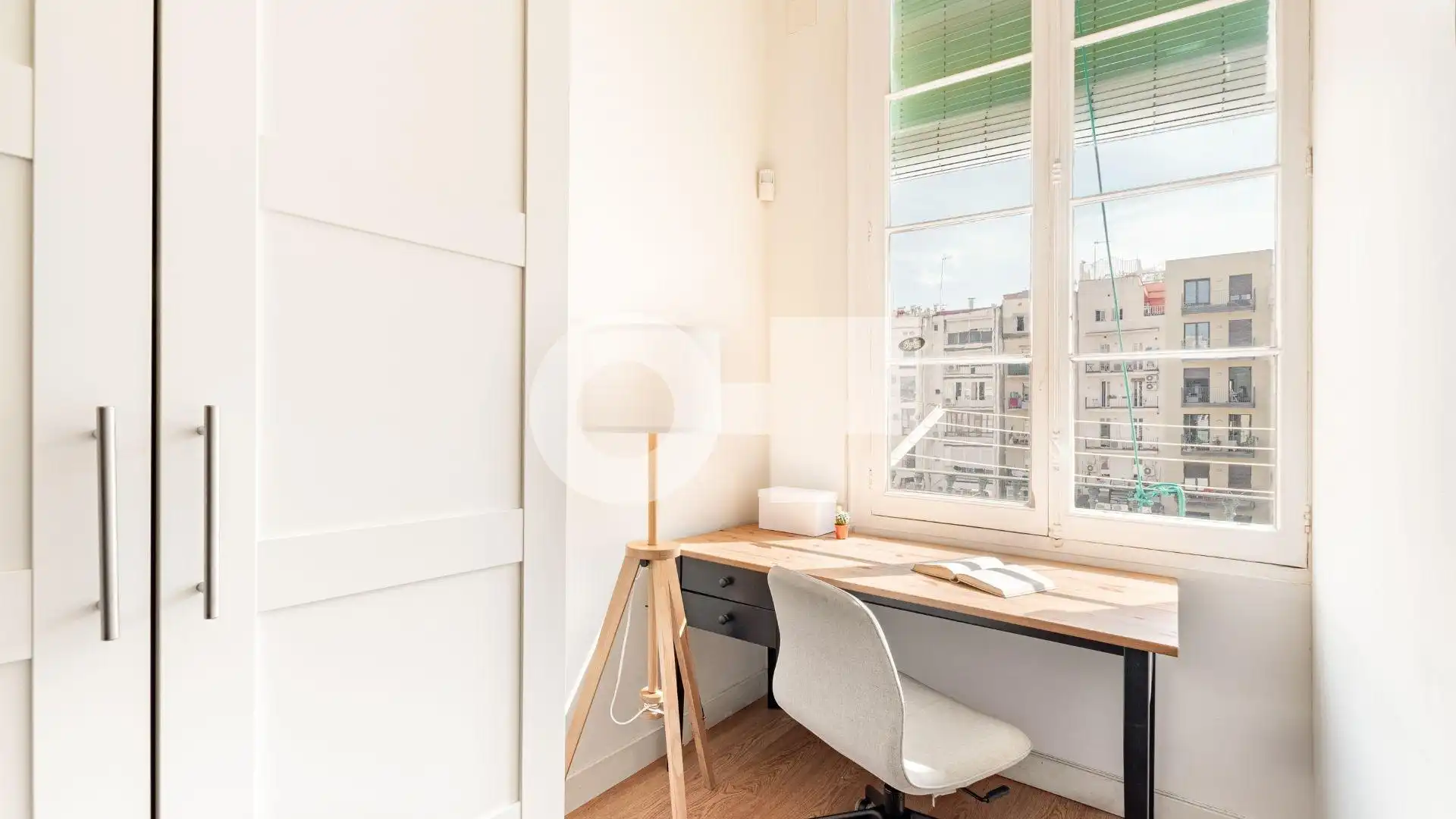 Piso con terraza en venta en Carrer Carrer Villarroel, imagen 23