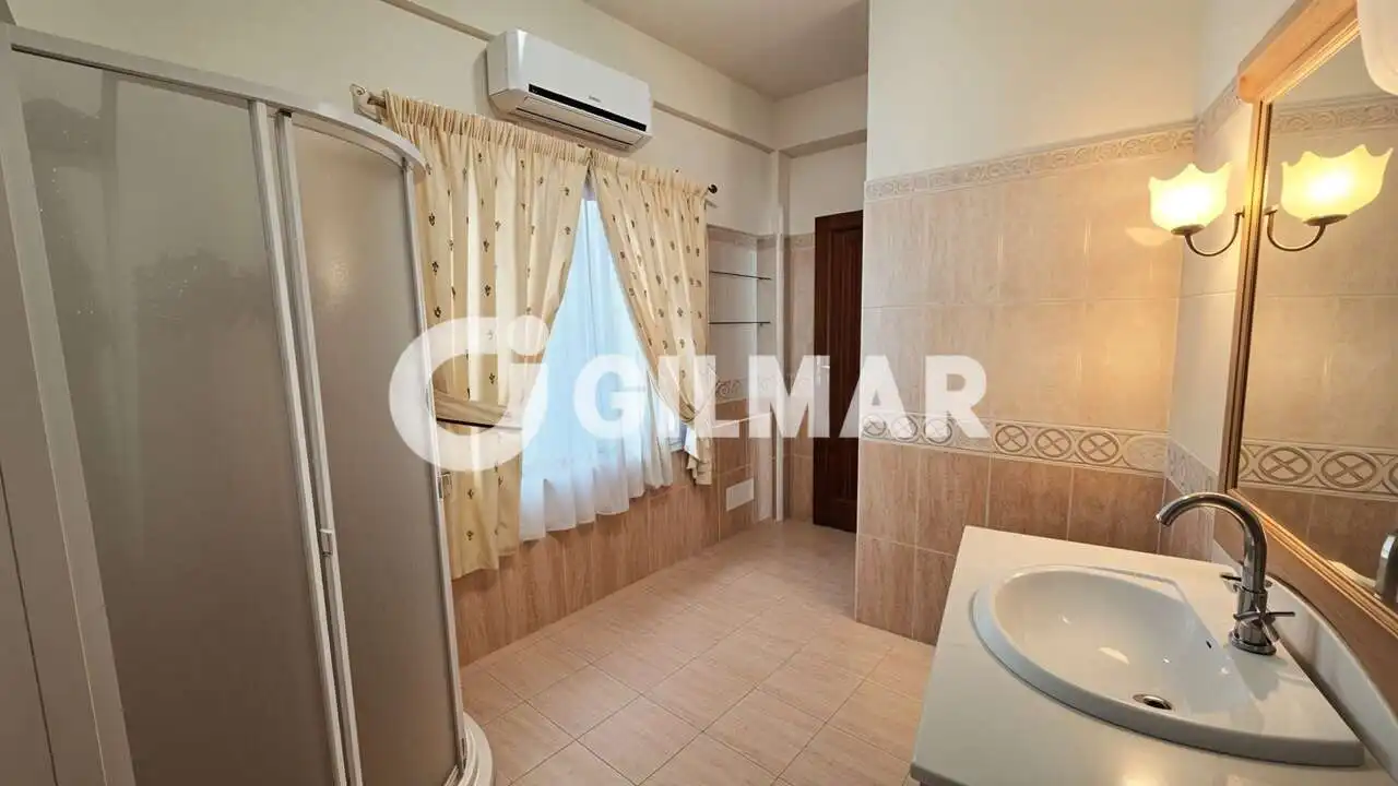Casa adosada en venta en Calle de Arriba, 18, Guía de Isora interior