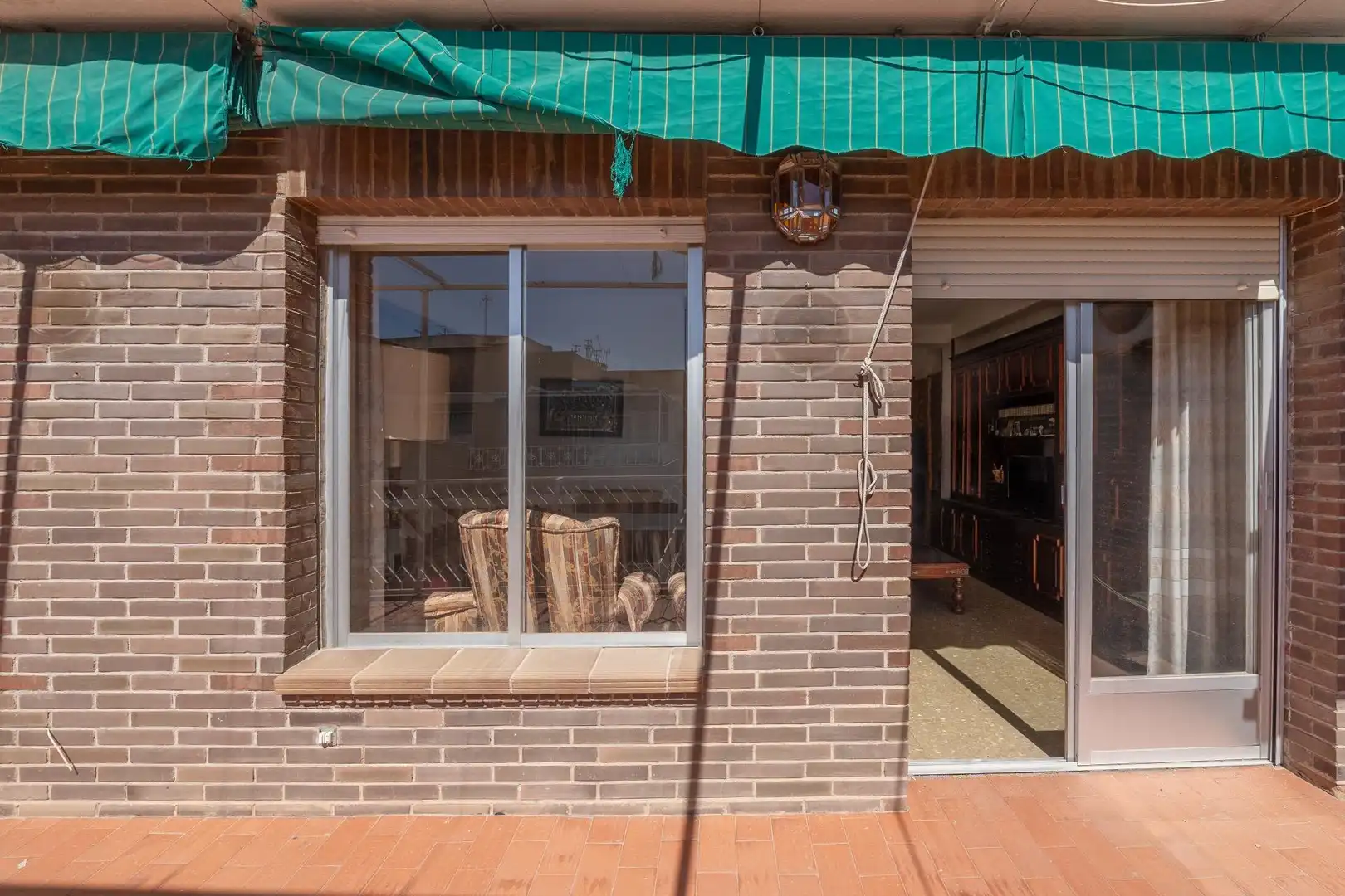 Außenansicht von Dachboden zum Verkauf in Granada mit Terrasse