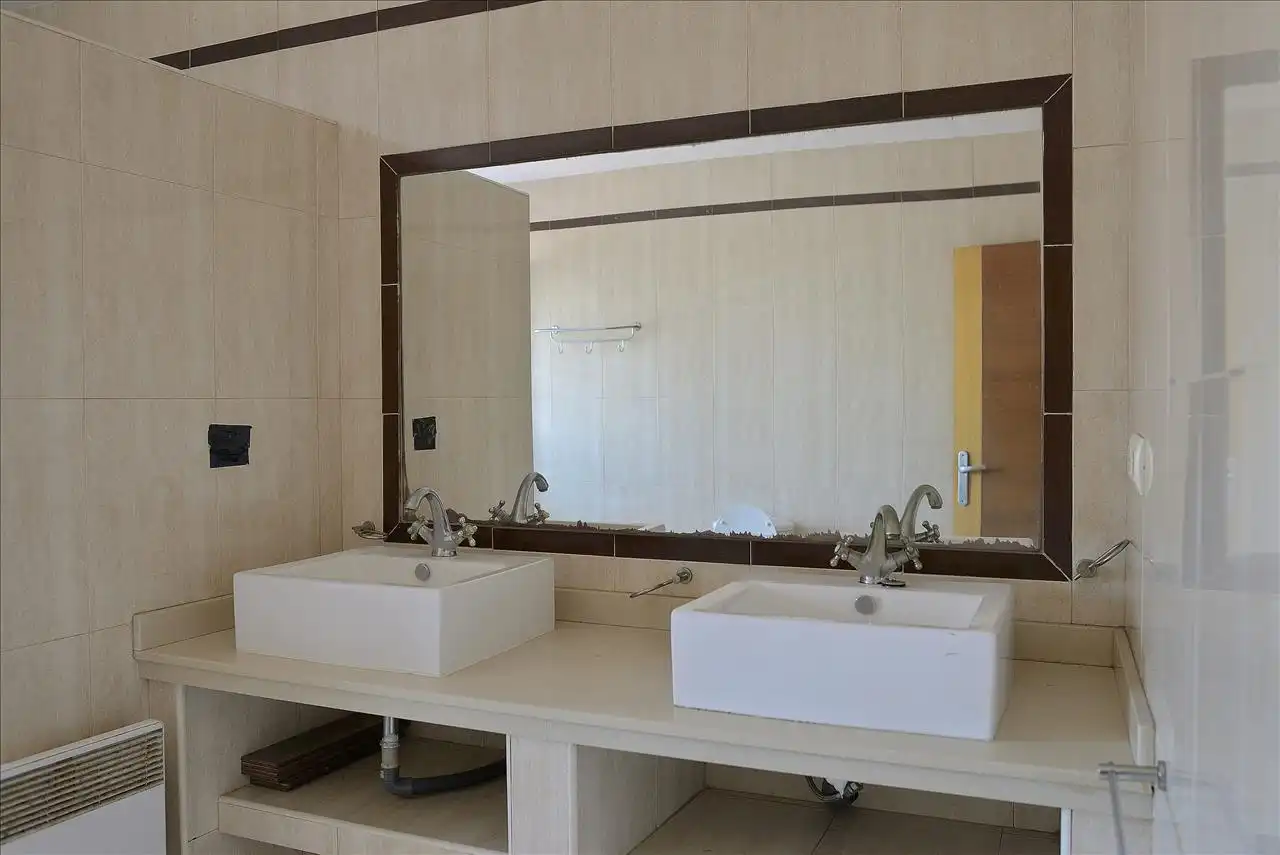 Baño de Casa adosada en venta en Algeciras con Terraza