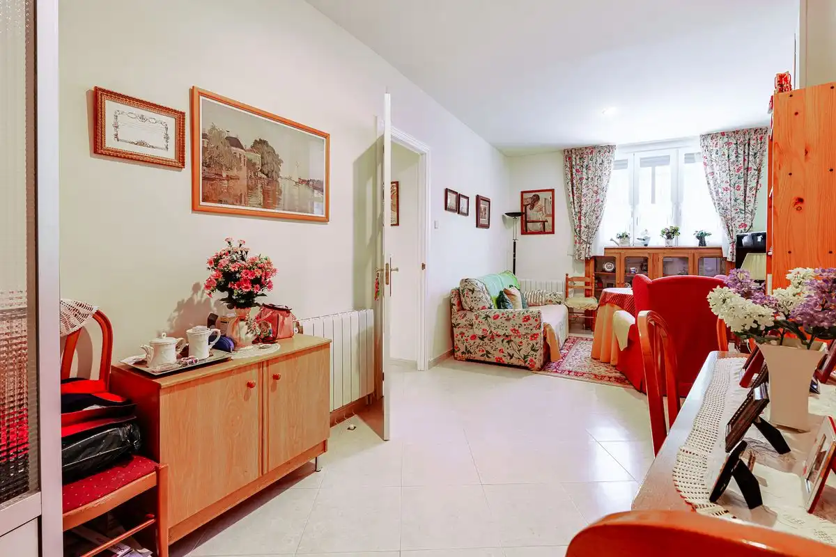 Wohnzimmer von Erdgeschoss zum Verkauf in Madrid mit Heizung