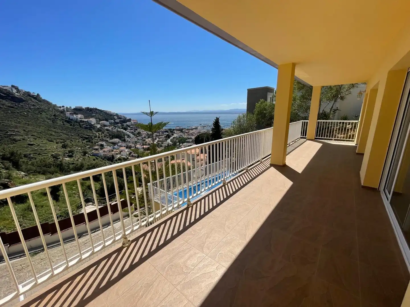 Vista exterior de Casa o chalet en venta en Roses con Calefacción, Jardín privado y Terraza