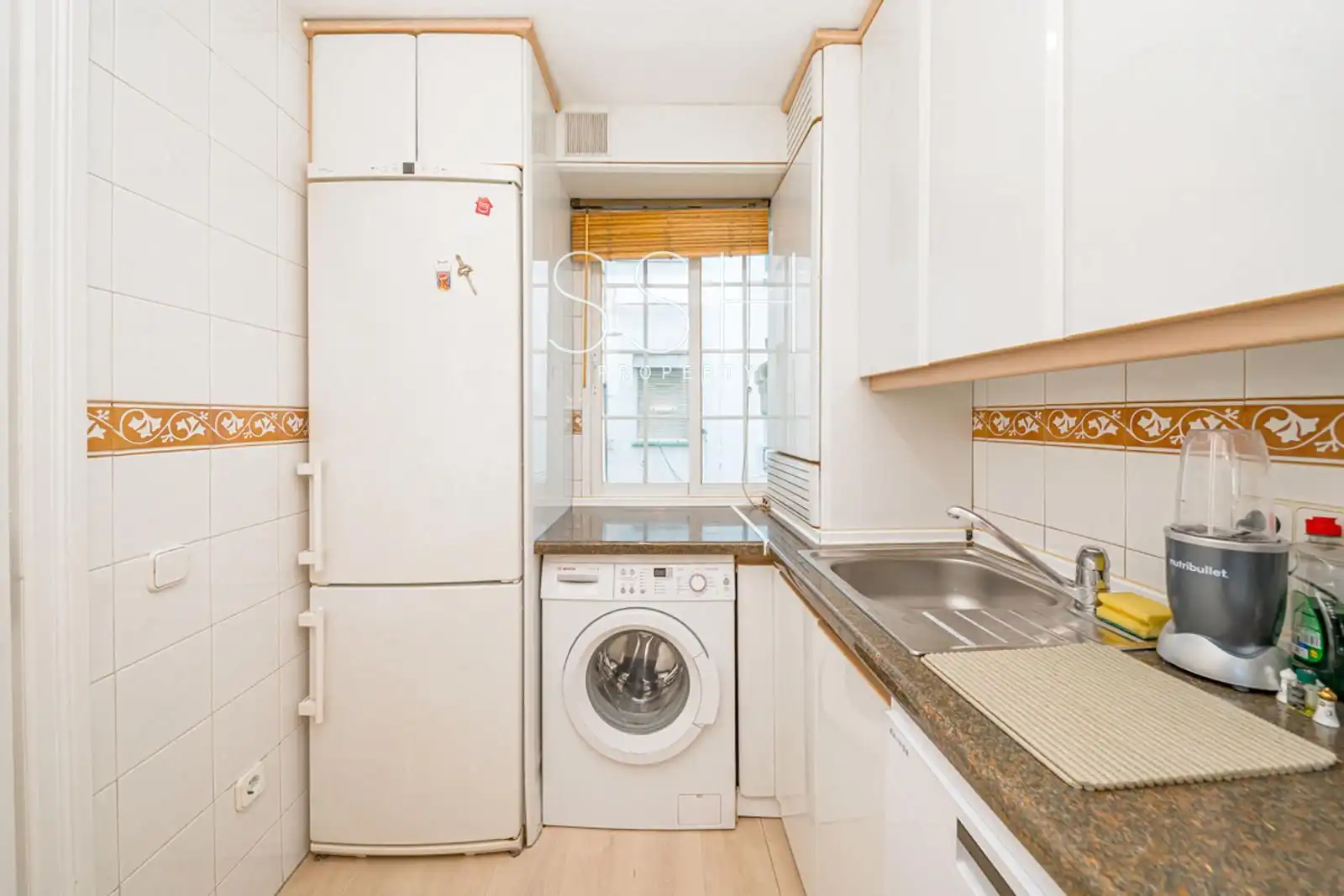Cocina de Piso de alquiler en Población de Arroyo con Aire acondicionado, Calefacción y Amueblado