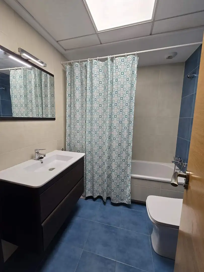 Baño de Piso en venta en Crevillent con Aire acondicionado, Parquet y Terraza