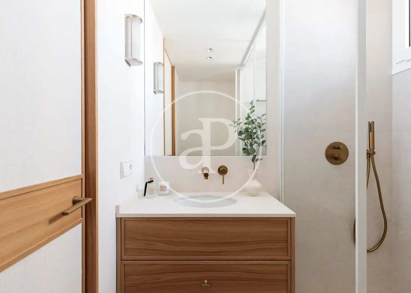 Baño de Piso en venta en Madrid con Aire acondicionado, Calefacción y Terraza