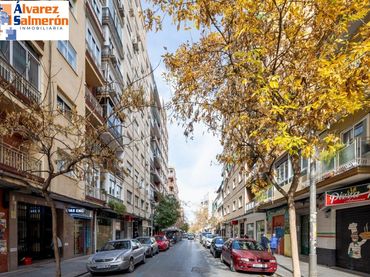 Piso con balcón en venta en PEDRO ANTONIO DE ALARCON