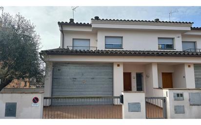 Exterior view of House or chalet for sale in Girona Capital  with Heating, Private garden and Swimming Pool