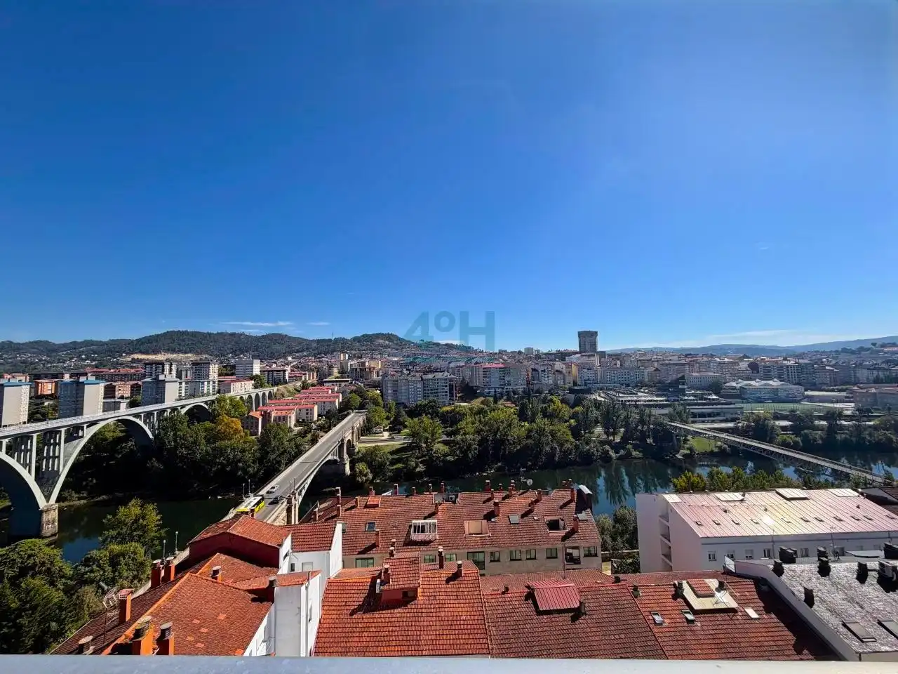 Bedroom of Flat for sale in A Ponte