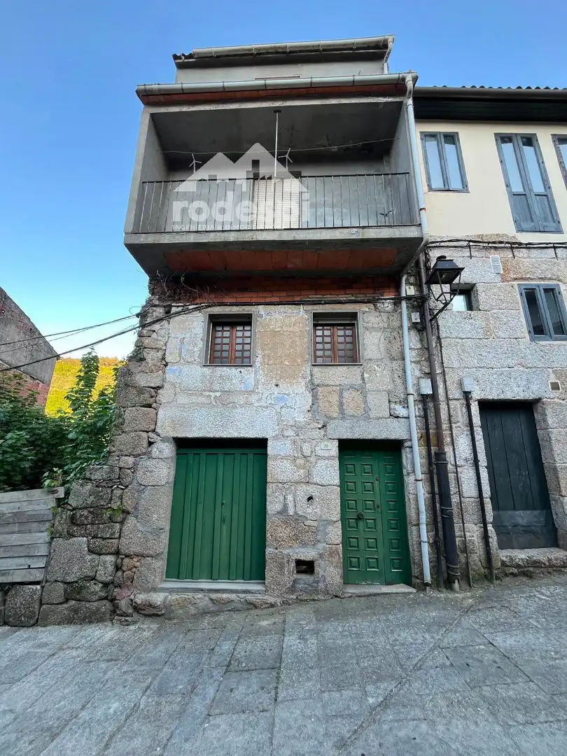 Adossat en venda a Ribadavia