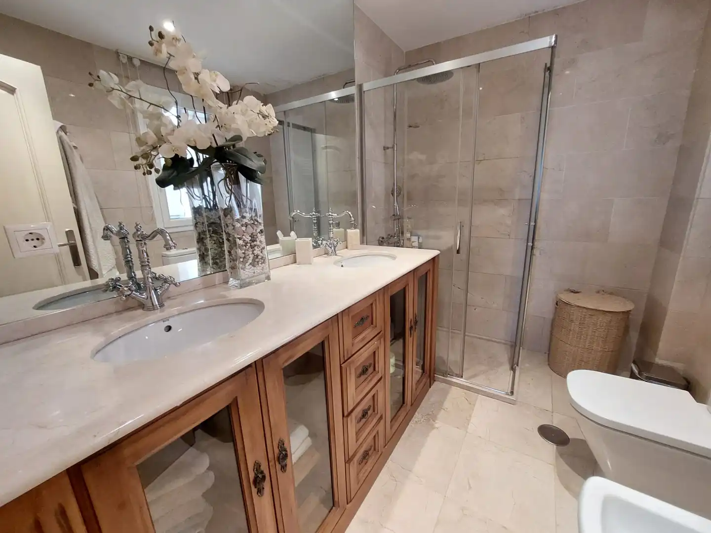 Bathroom of Detached homes for sale in Córdoba  with Air Conditioner, Heating and Terrace