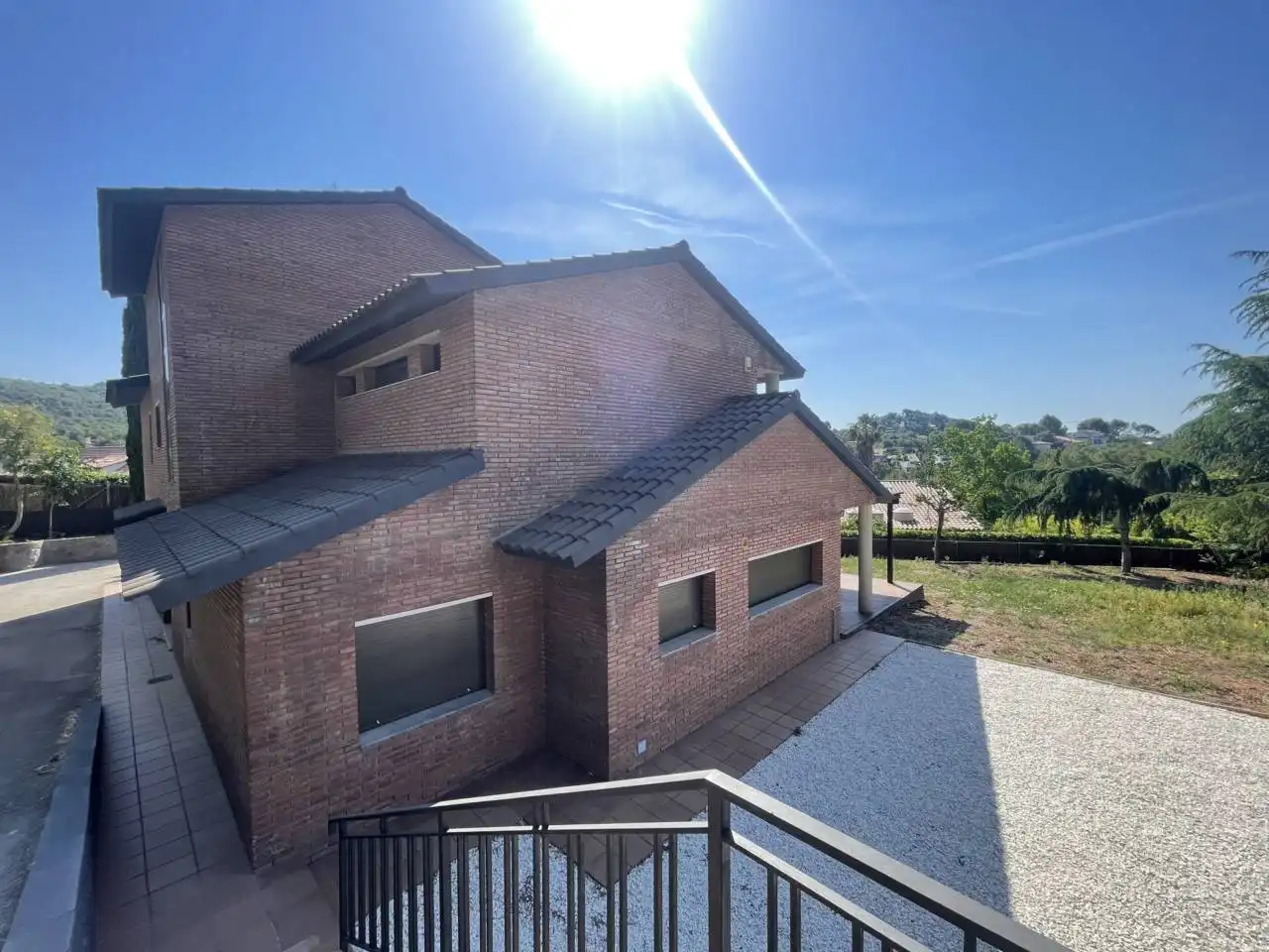 Vista exterior de Casa o xalet de lloguer en Matadepera amb Calefacció, Jardí privat i Terrassa