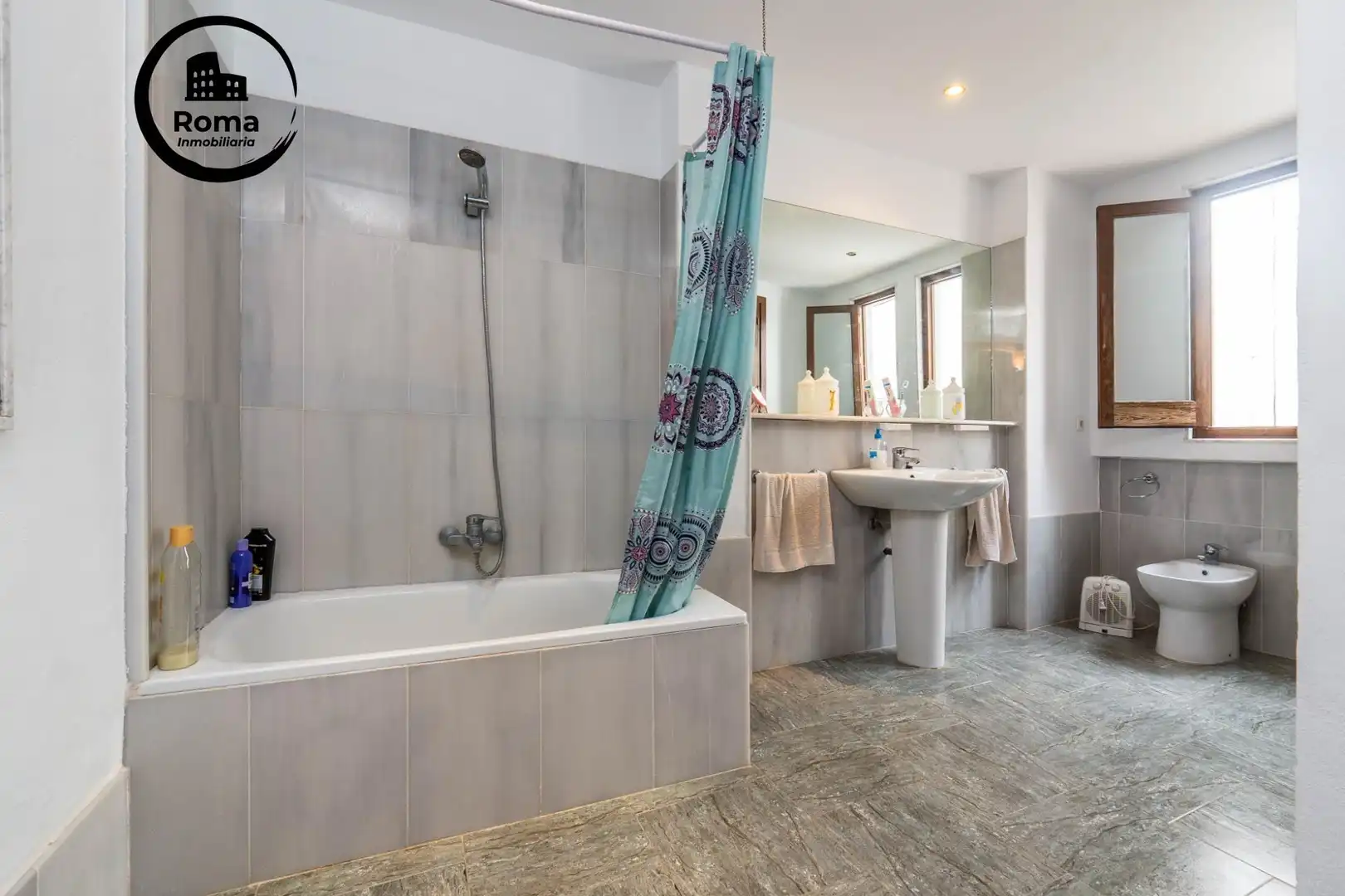 Bathroom of Houses for sale in Almuñécar