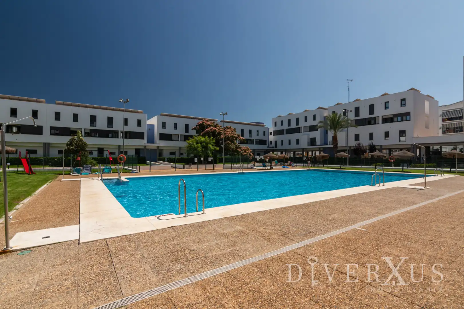 Vista exterior de Pis en venda en Ayamonte amb Terrassa, Moblat i Forn