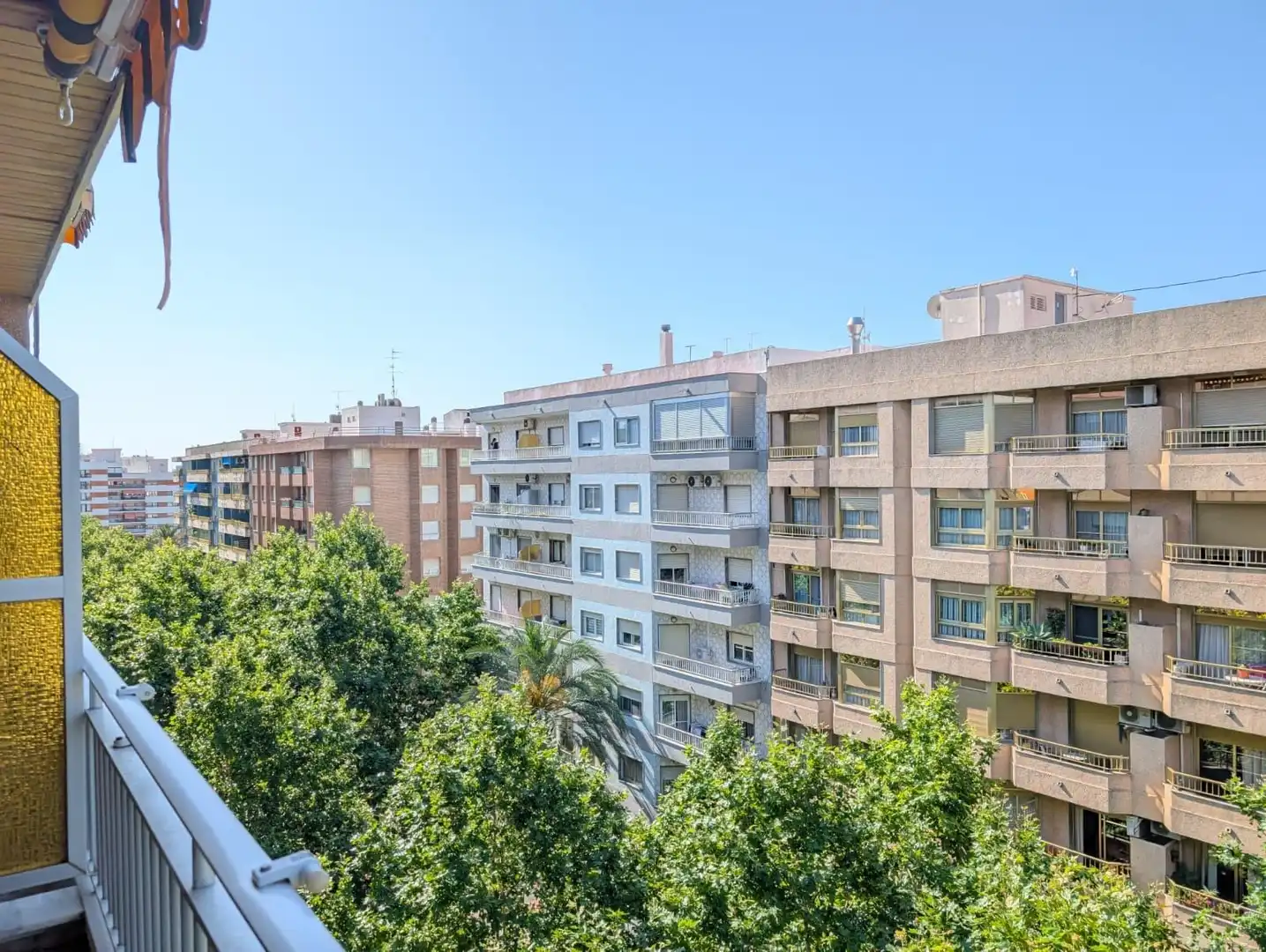 Vista exterior de Pis en venda en Gandia amb Balcó