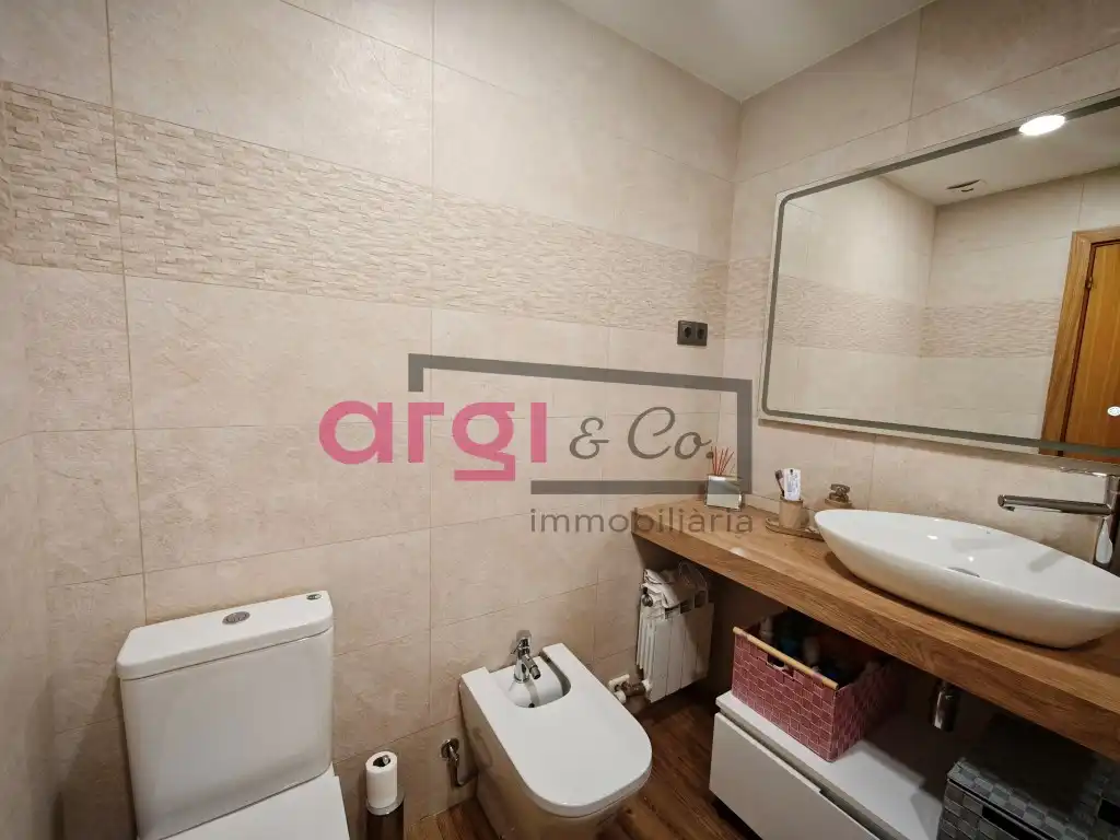 Baño de Ático en venta en Viladecans con Terraza y Balcón