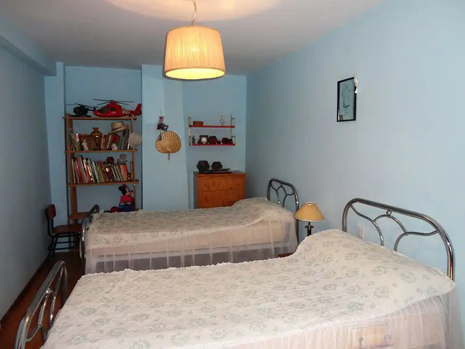 Habitación de Finca rústica en venta en Valle de Valdelaguna con Calefacción, Terraza y Trastero