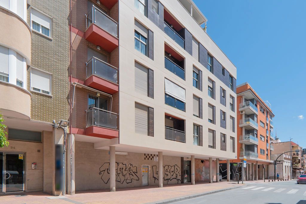 Vista exterior de Piso en venta en  Murcia Capital