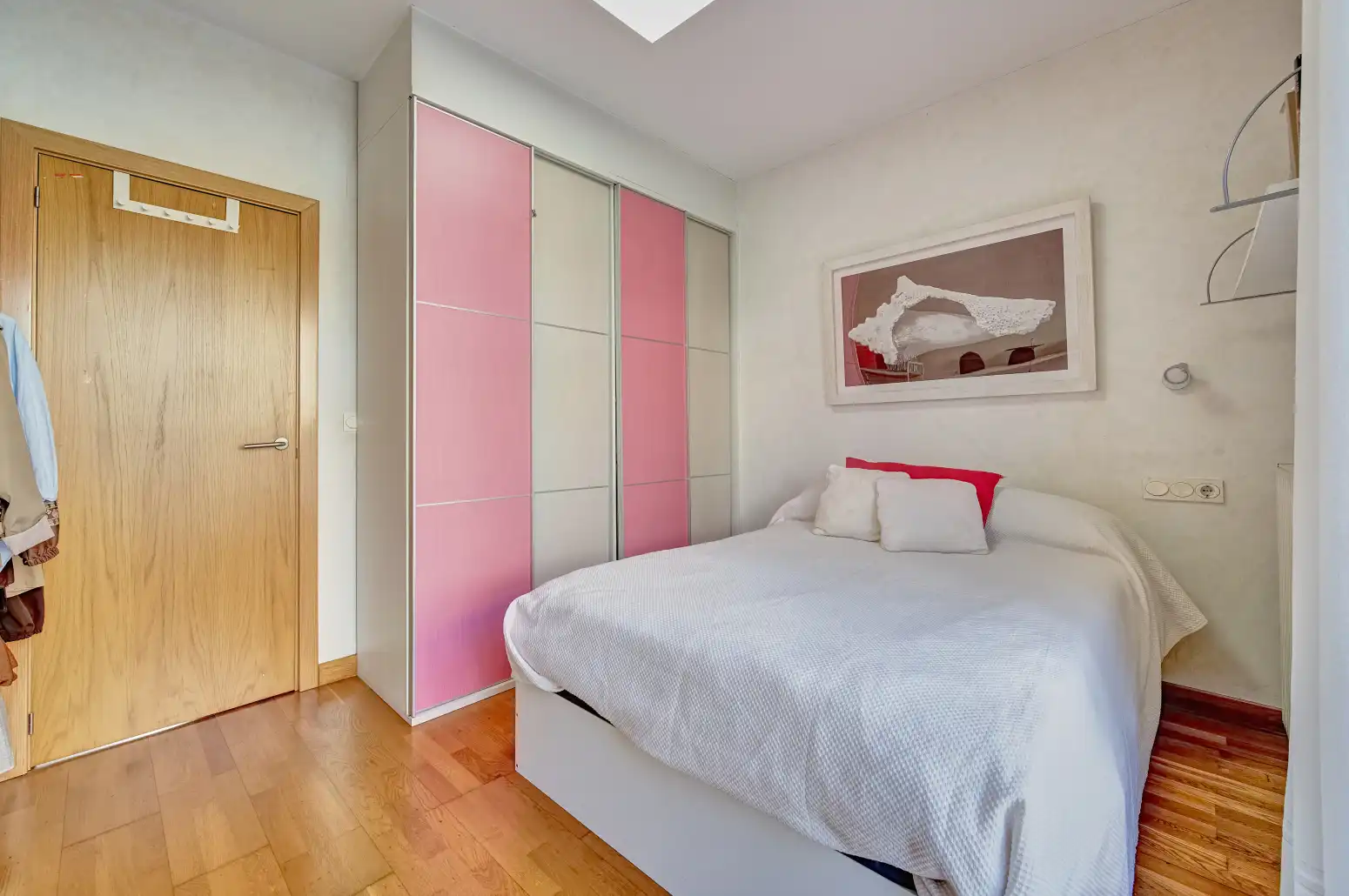 Bedroom of Detached homes for sale in Beriáin, Navarra