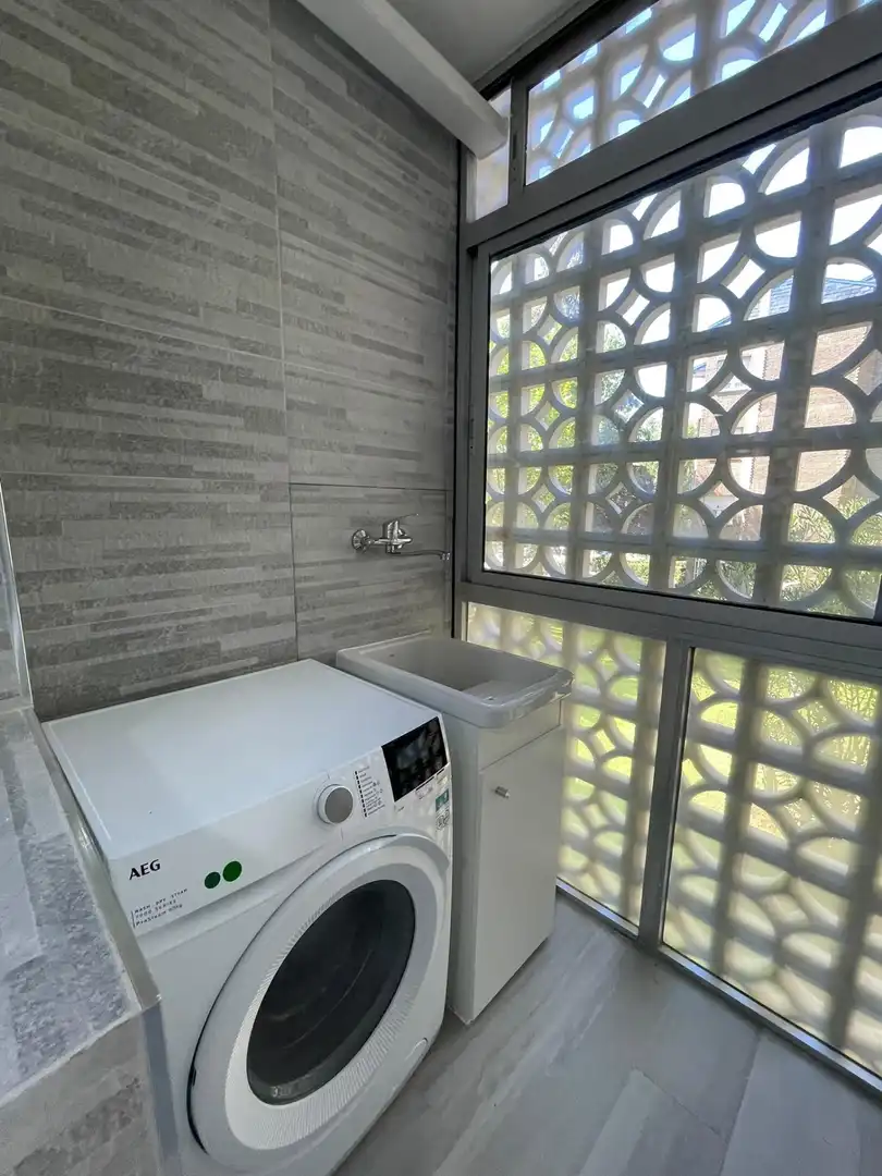 Flat with terrace to rent in Calle Calle Jarosa II, imagen 27