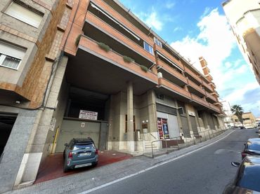 Parking à vendre à Calle Francesc Oller