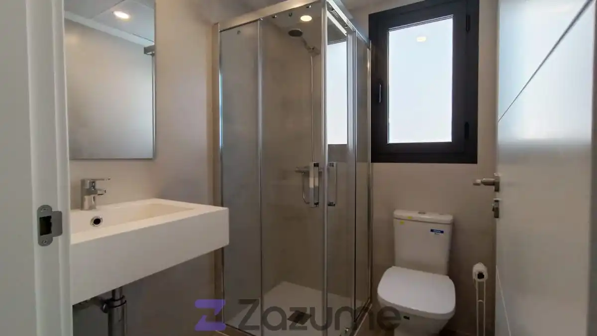 Baño de Piso de alquiler en Benalmádena con Aire acondicionado, Parquet y Terraza
