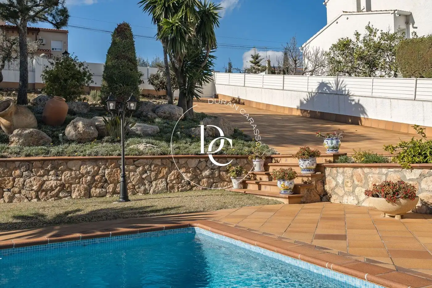 Vista exterior de Casa o xalet en venda en Cunit amb Calefacció, Jardí privat i Terrassa