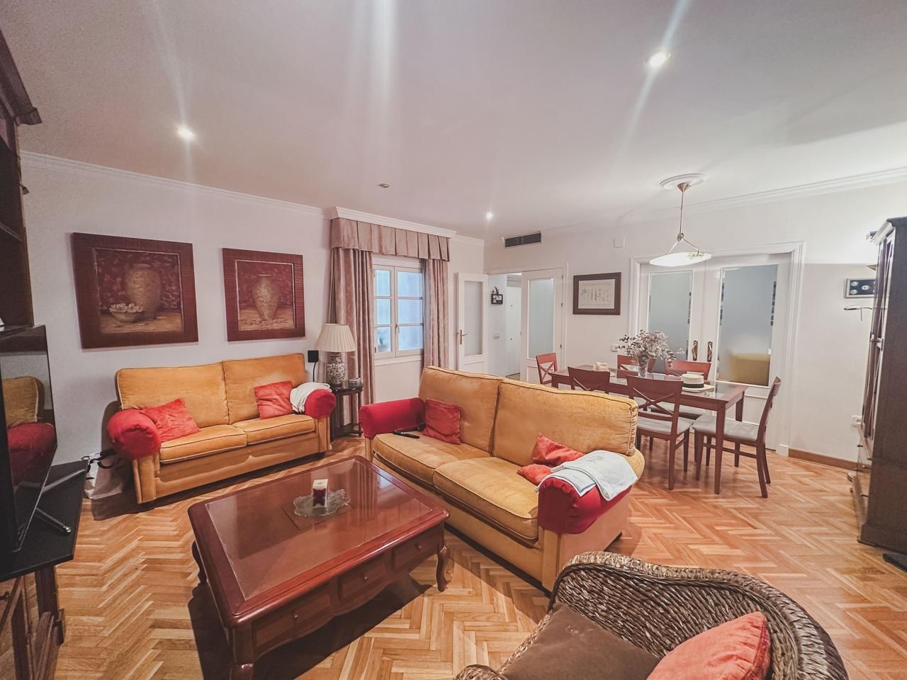 Sala d'estar de Pis en venda en  Cádiz Capital amb Aire condicionat, Calefacció i Parquet