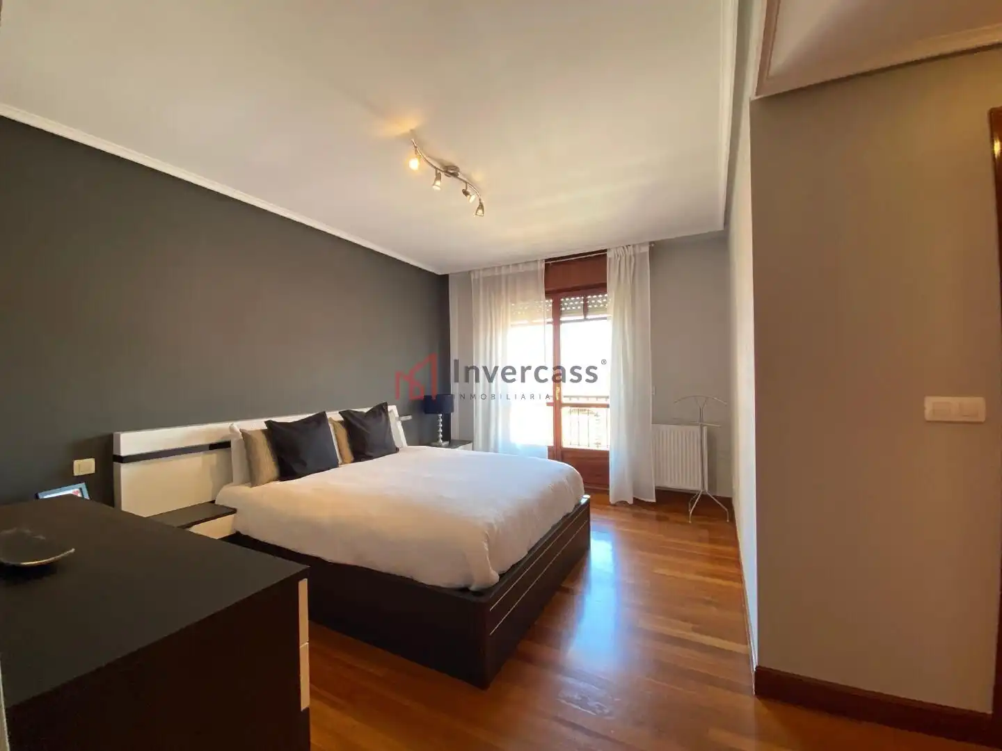 Habitación de Casa adosada en venta en Castro-Urdiales