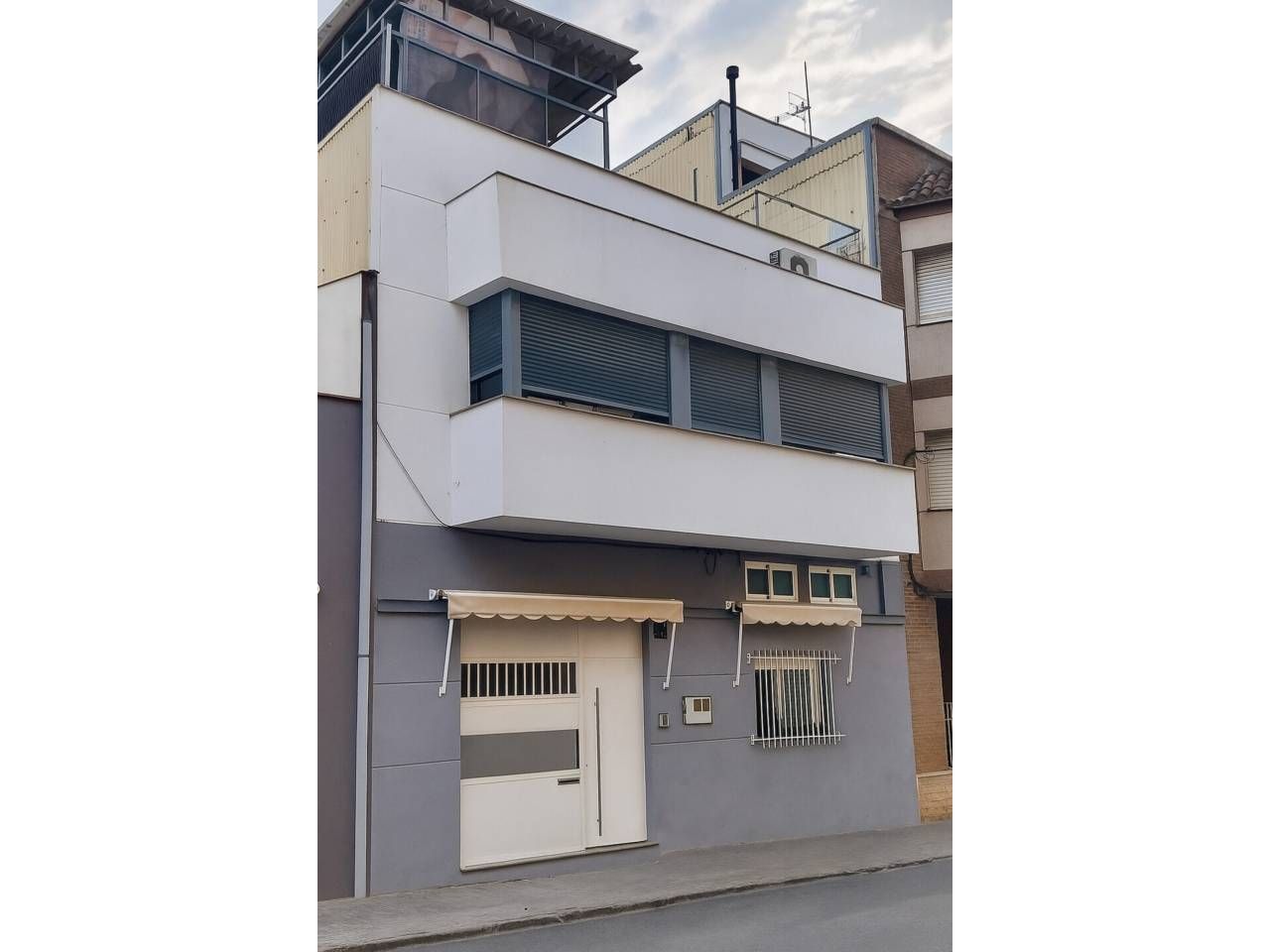 Exterior view of House or chalet for sale in Amposta  with Air Conditioner, Heating and Terrace