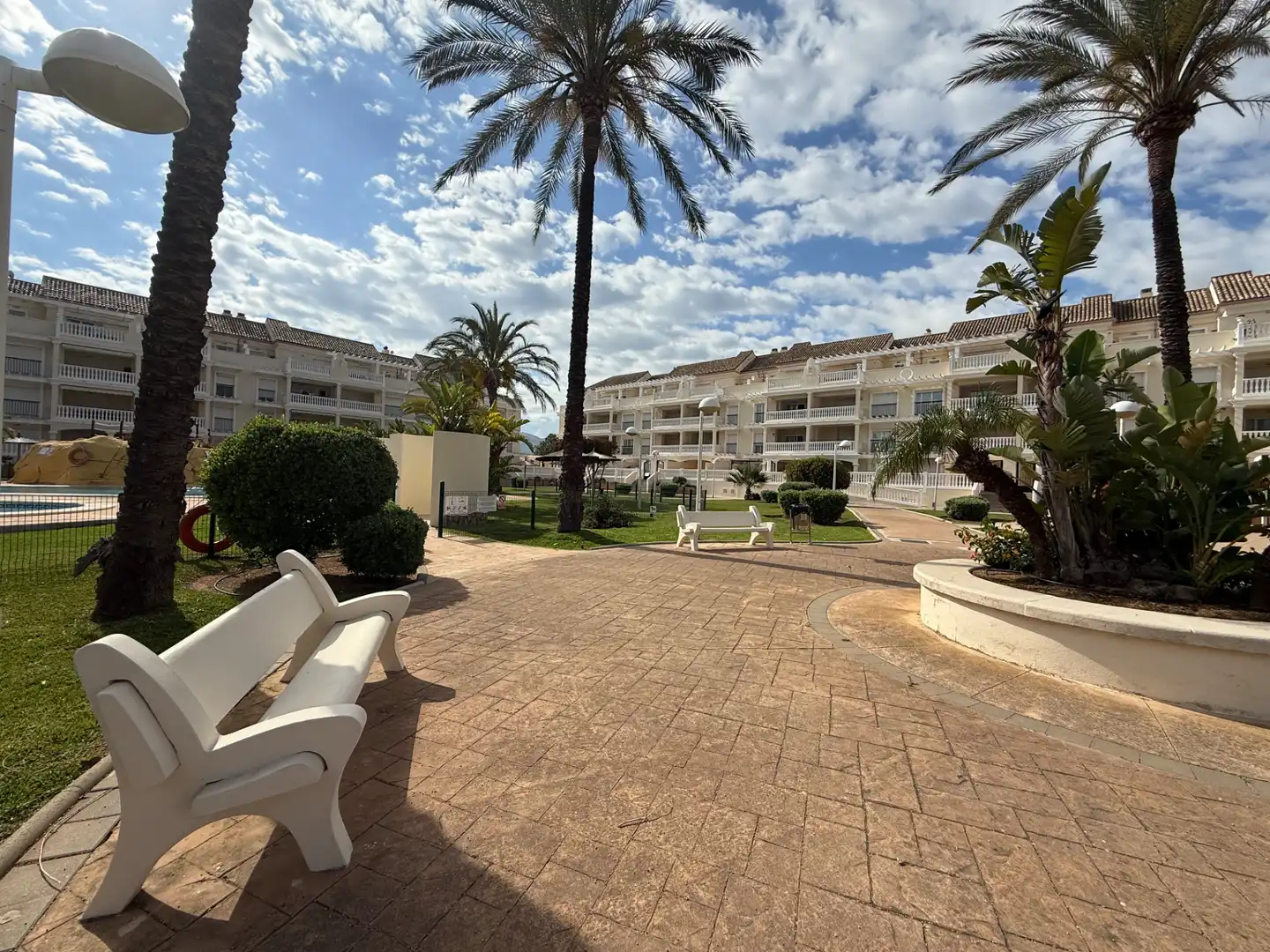 Vista exterior de Apartament en venda en Dénia amb Aire condicionat, Calefacció i Terrassa
