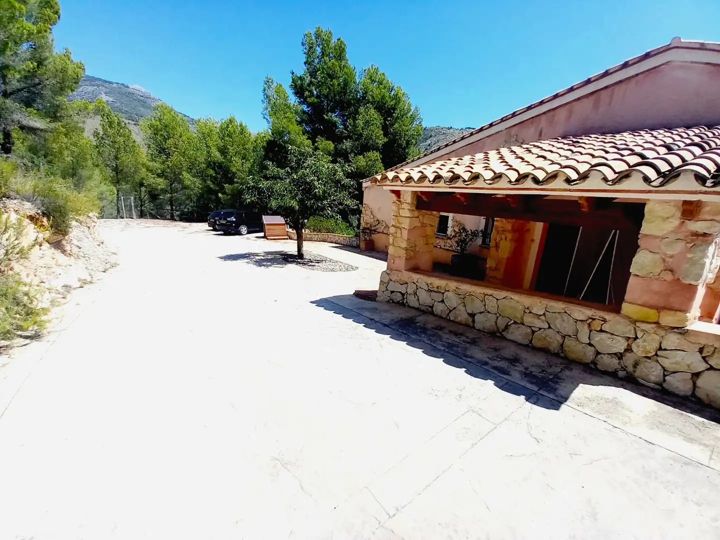 Außenansicht von Haus oder Chalet zum Verkauf in El Castell de Guadalest mit Klimaanlage, Privatgarten und Terrasse