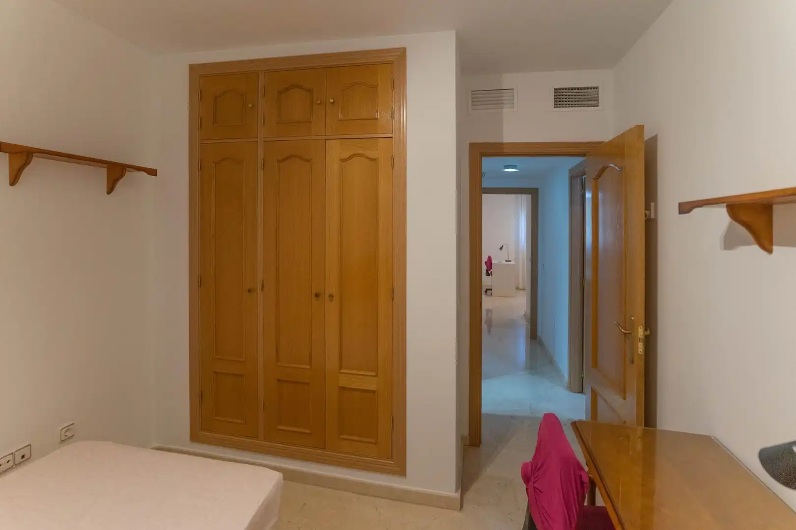 Habitación de Piso de alquiler en Alhaurín El Grande con Aire acondicionado, Calefacción y Amueblado