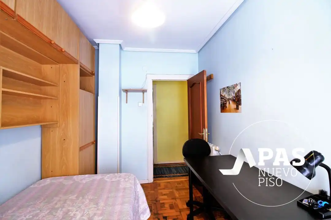 Bedroom of Flat for sale in Santander  with Heating and Terrace