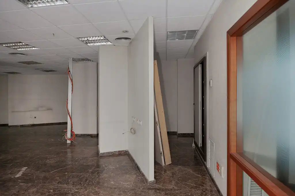 Gewerbefläche zur Miete in C/ Vicente Aleixandre, imagen 5