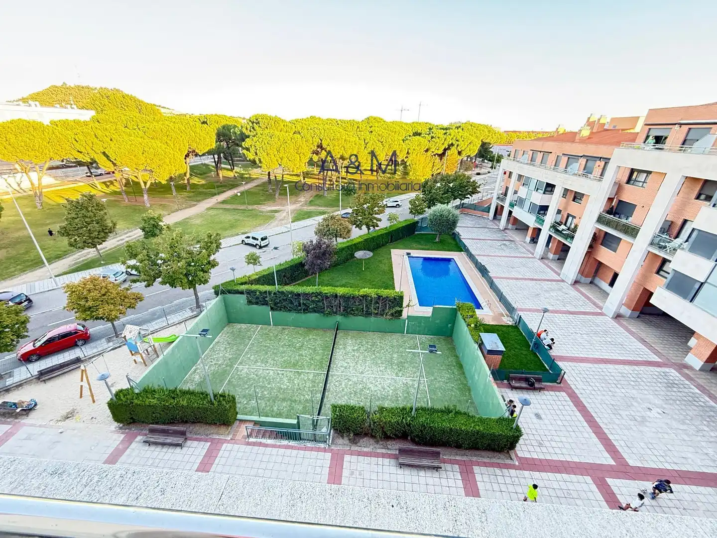 Penthouse with pool to rent in Peñalara