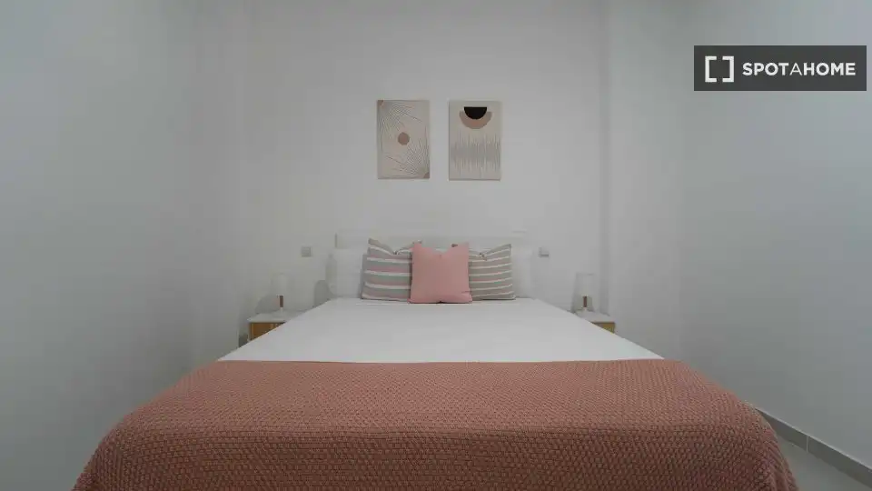 Bedroom of Flat for rent in Puente de Vallecas