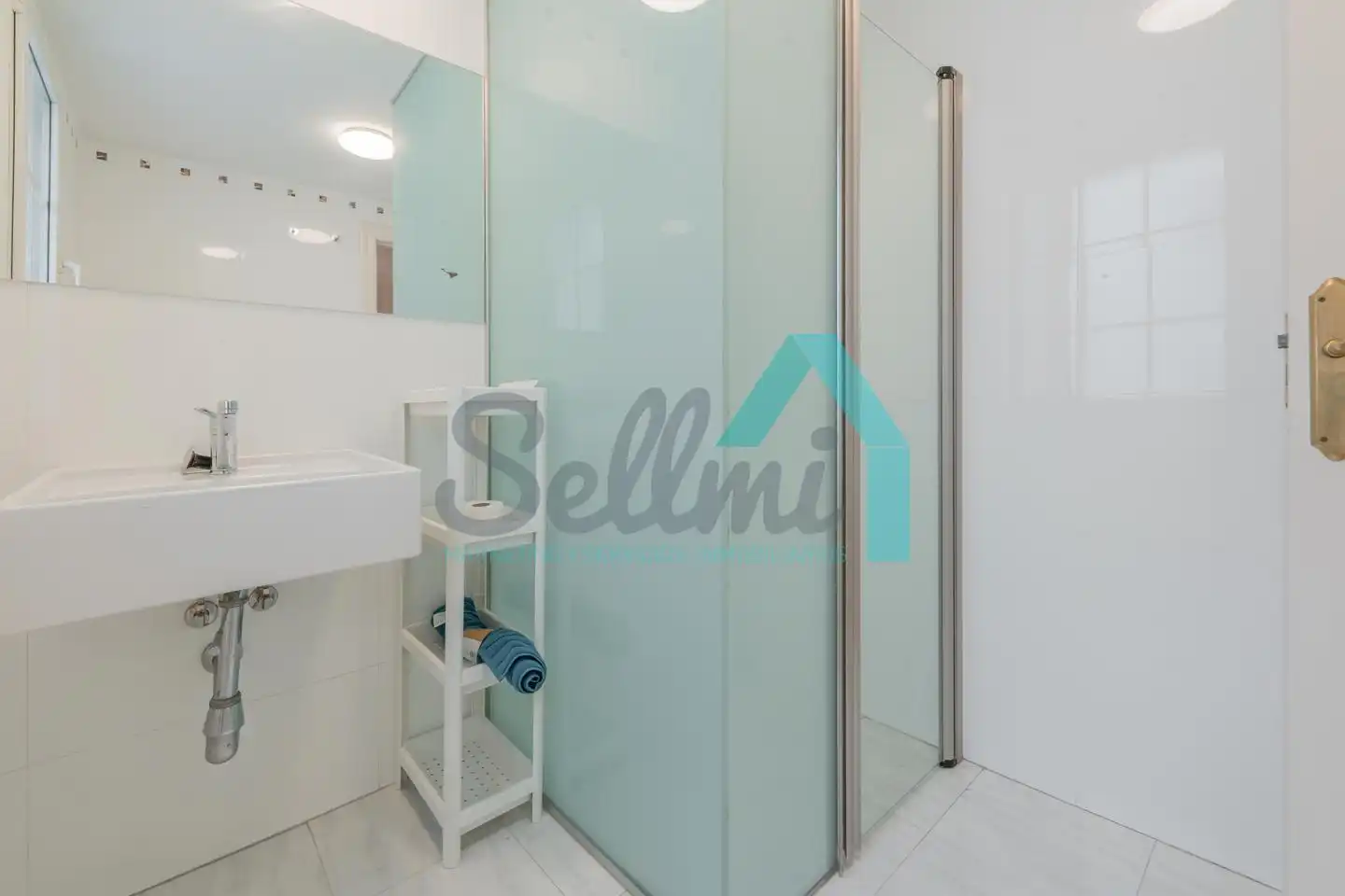 Badezimmer von Wohnung zur Miete in Oviedo  mit Heizung, Parkett und Terrasse