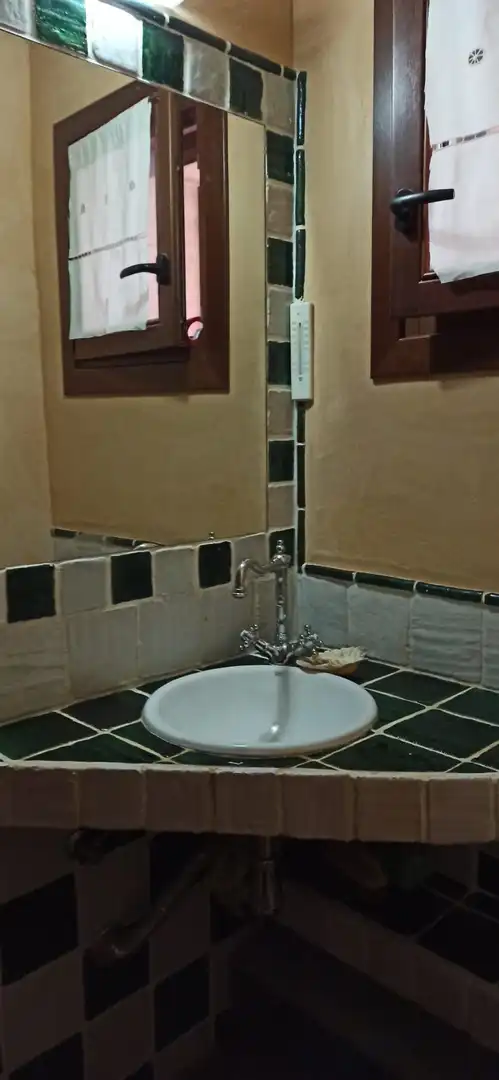 Badezimmer von Einfamilien-Reihenhaus zum Verkauf in El Pinell de Brai mit Klimaanlage, Heizung und Terrasse