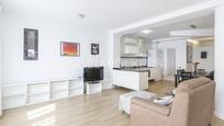 Sala d'estar de Apartament en venda en  Barcelona Capital amb Aire condicionat i Terrassa