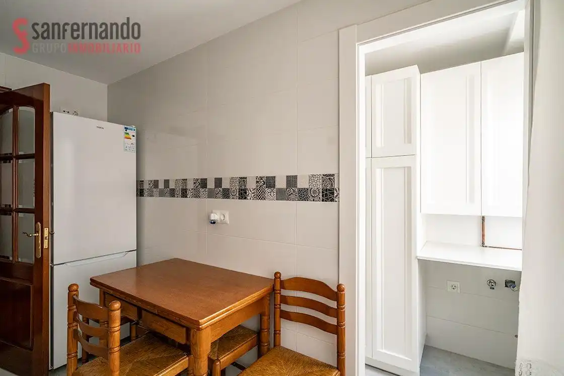 Cuina de Pis en venda en Santander amb Calefacció i Traster