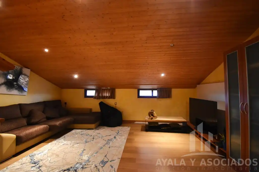 Sala d'estar de Casa o xalet en venda en Torre-Pacheco amb Aire condicionat, Calefacció i Jardí privat