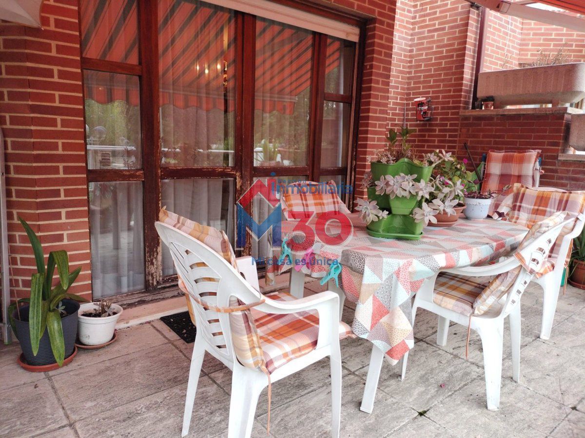 Terrace of House or chalet for sale in Miranda de Ebro  with Heating, Parquet flooring and Terrace