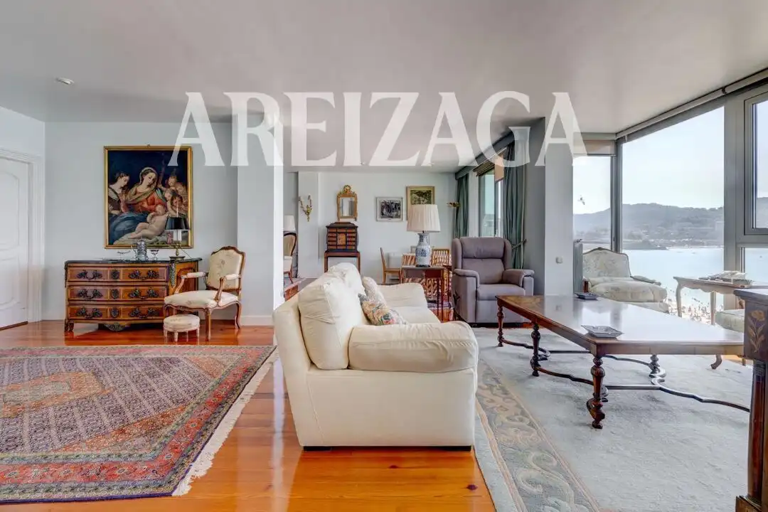 Piso con terraza en venta en Calle Zubieta, imagen 8