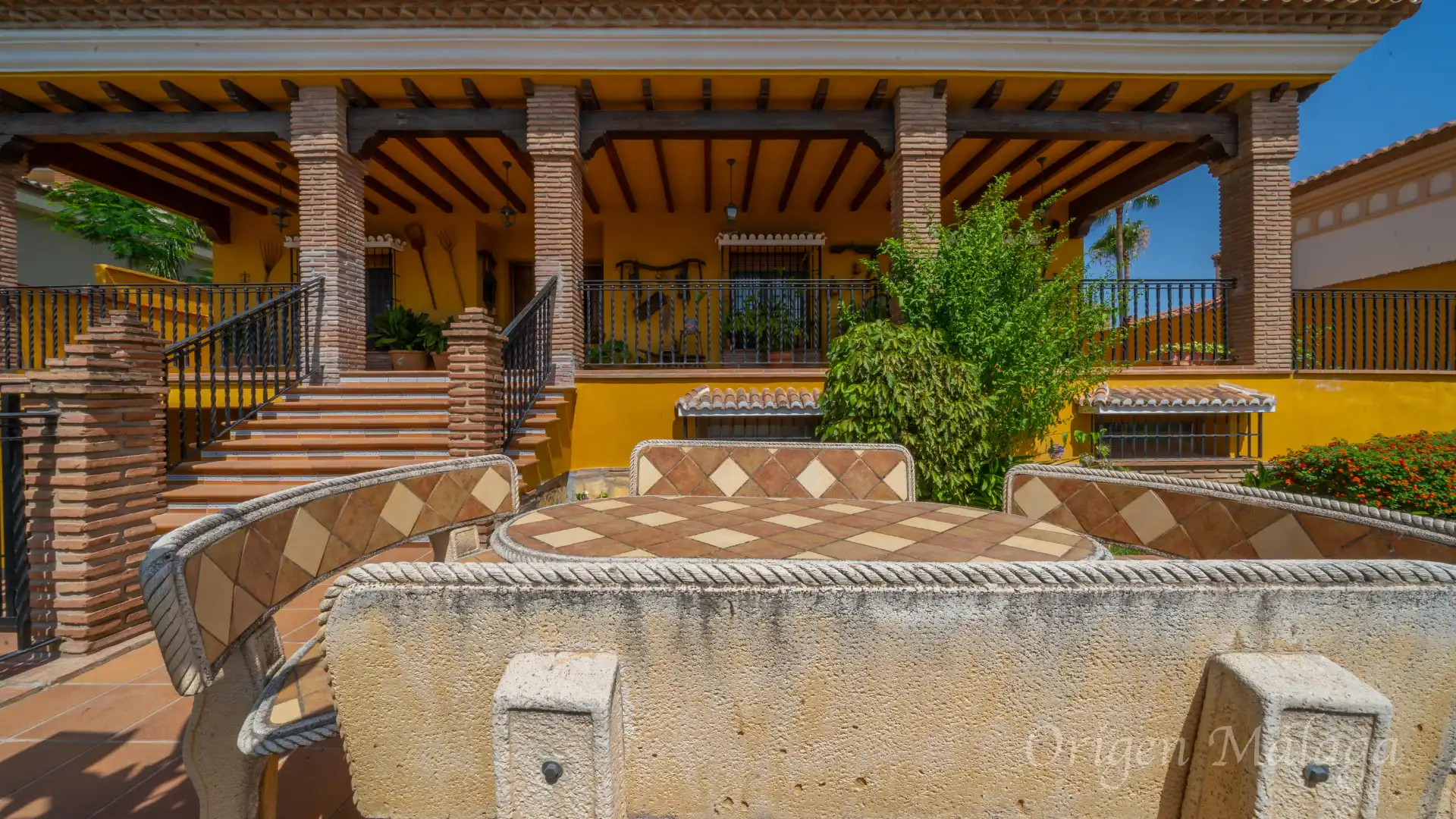 Terraza de Casa o chalet en venta en Alhaurín de la Torre con Aire acondicionado, Calefacción y Jardín privado
