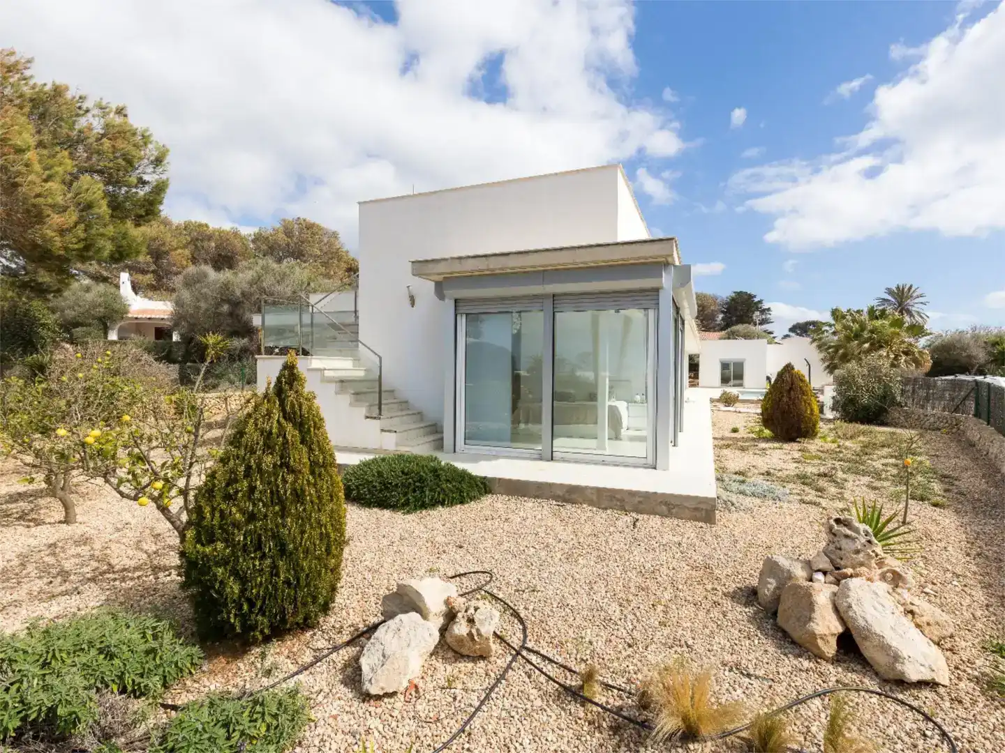 Vista exterior de Casa o xalet en venda en Sant Lluís amb Aire condicionat, Piscina i Balcó