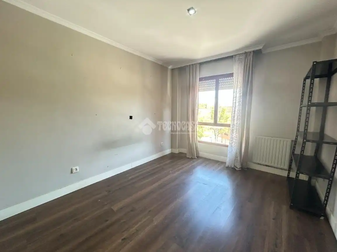 Habitación de Piso en venta en Aranjuez con Aire acondicionado