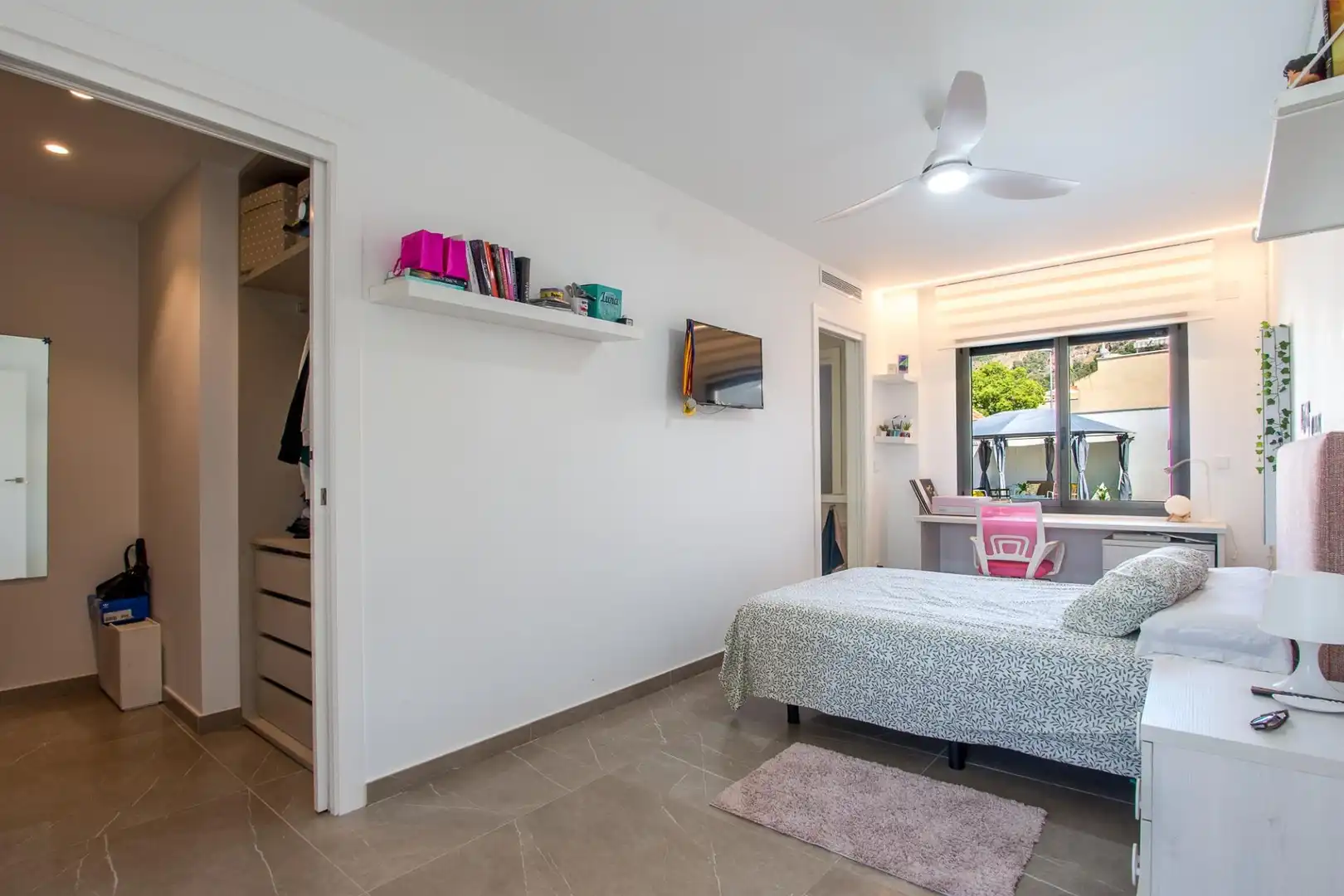 Habitación de Casa o chalet en venta en Murcia con Aire acondicionado, Calefacción y Jardín privado