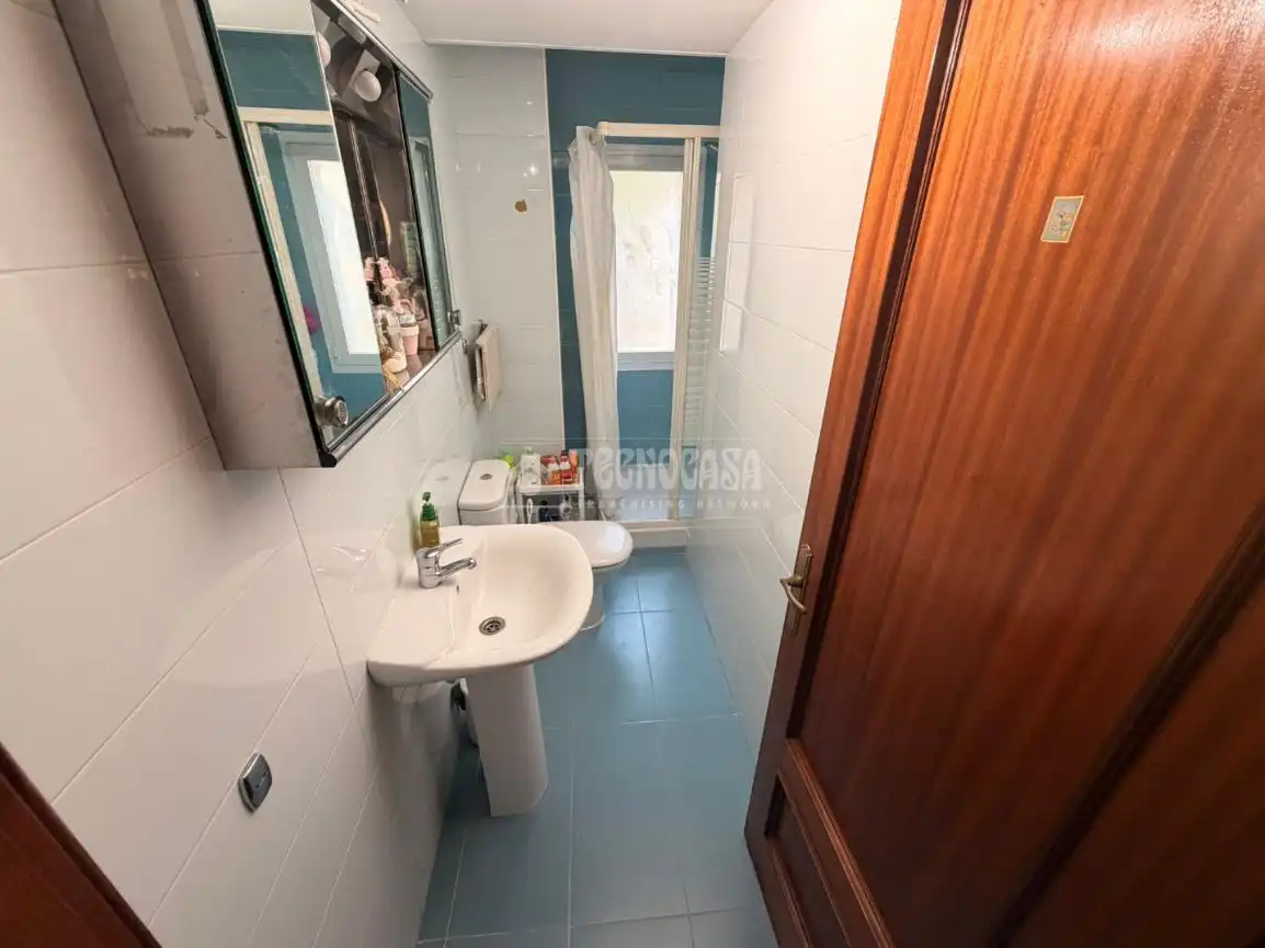 Badezimmer von Wohnung zum Verkauf in Madrid mit Heizung und Haustechnik