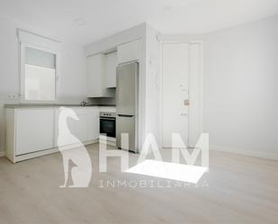 Dormitori de Apartament en venda en  Madrid Capital amb Aire condicionat i Calefacció